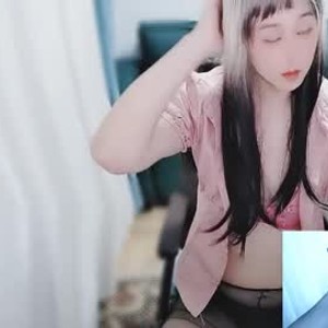 lisa9906 webcam profile - Laotian