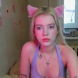 watchgirlcam.com shawty_blonde livesex profile in tattoos cams