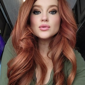 rudecam.live SexyNWildRed livesex profile in busty cams