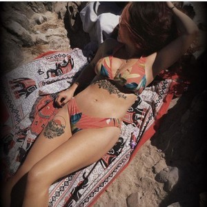 lesbianlivesexcams.com Angel7777 livesex profile in submissive cams