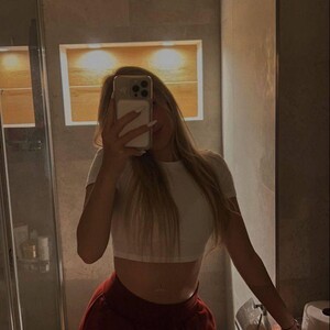 rudecam.live EricaWans livesex profile in beautiful cams