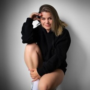 streamate SabrinnaLewis webcam profile pic via watchgirlcam.com